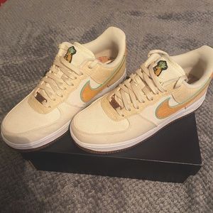 Nike Air Force 1